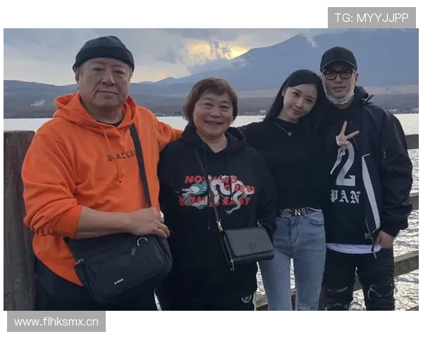 高磊训练完直接拎爱马仕去接娃，这反差谁懂