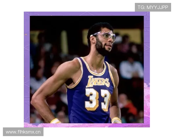 贾巴尔天勾统治力再现，对比当代内线得分效率优势显著